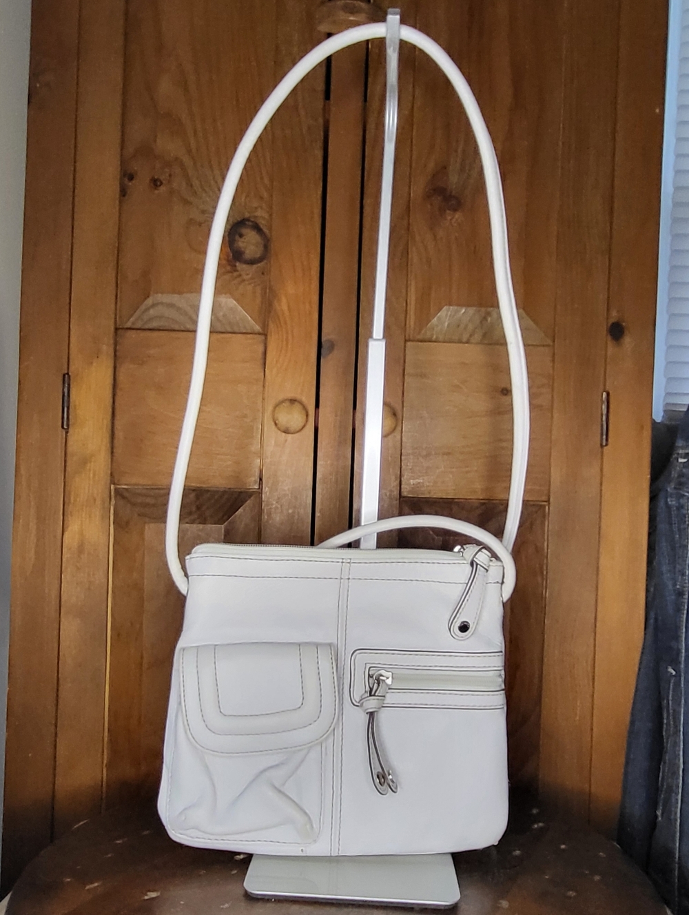 Tignanello white leather crossbody bag - Picture 2 of 15